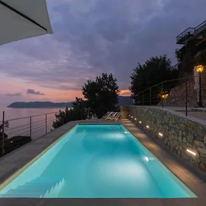La Sterlizia Di Santa Croce Resort Alassio